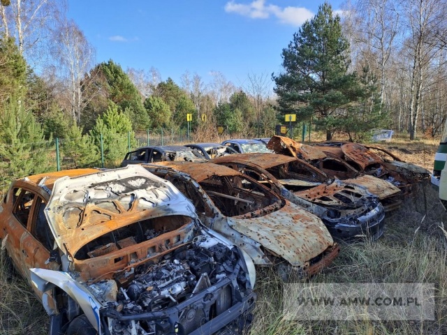 Zużyte lub nienadające się do użytkowania pojazdy niezawierające cieczy i innych niebezpiecznych elementów (wraki powstałe ze zużycia samochodów osobowych i autobusów na cele szkoleniowe) (kod odpadu 16 01 06) 